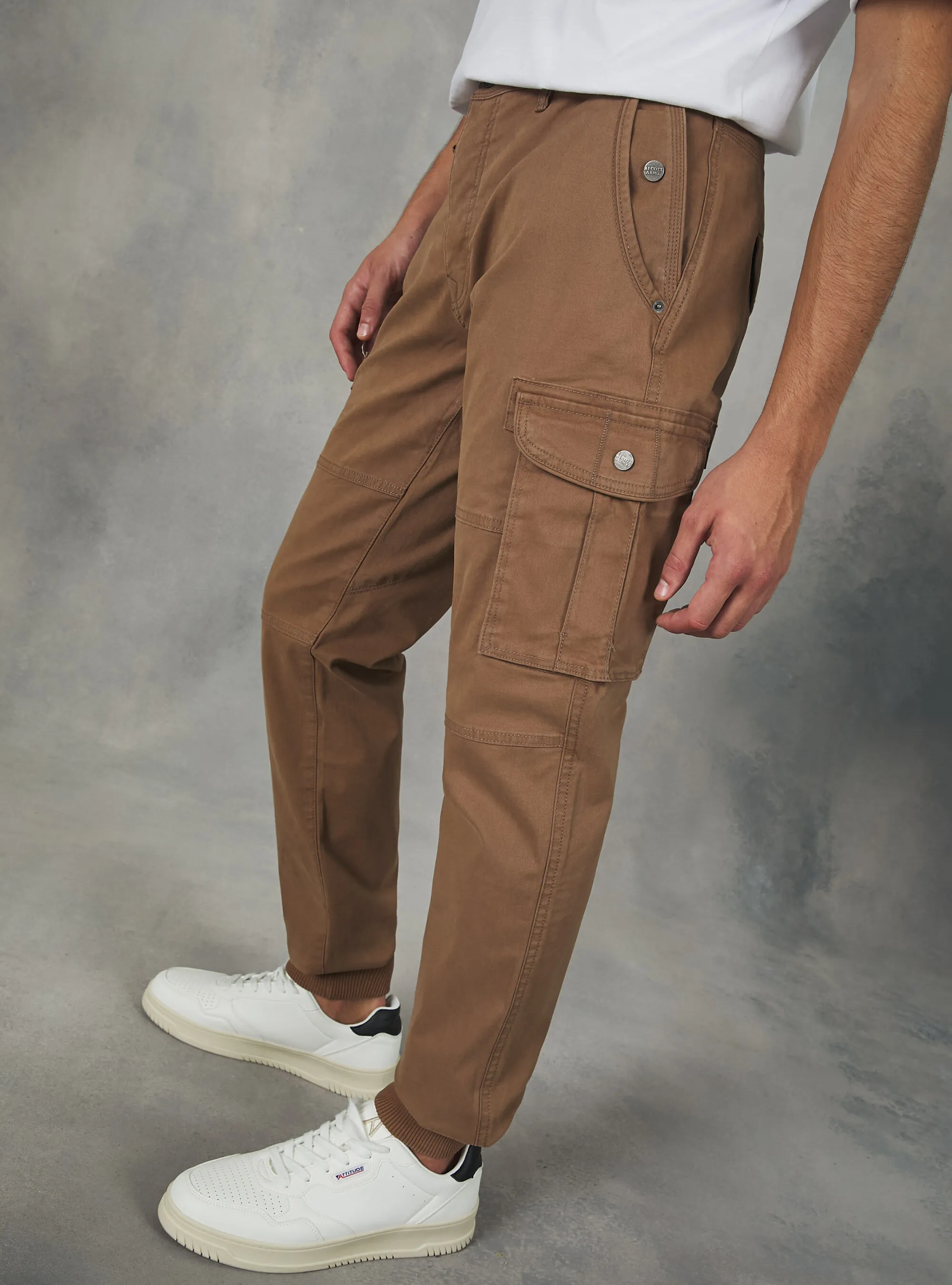 Pantaloni cargo in cotone con elastico