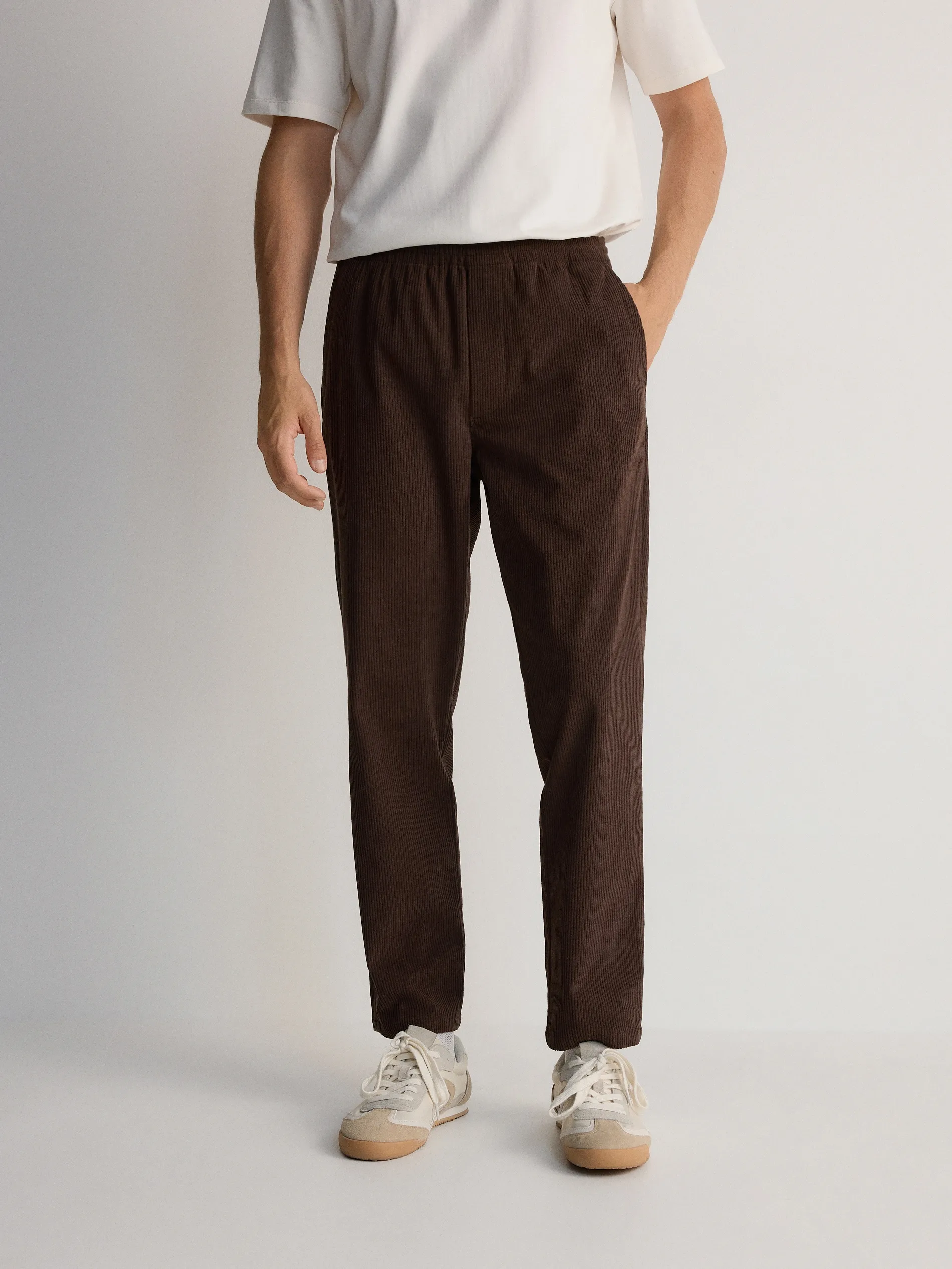 Pantaloni jogger in velluto