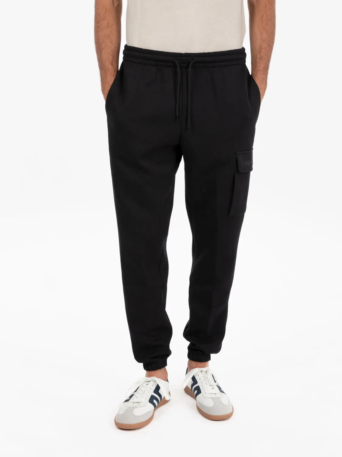 Shifted cargo jogger black