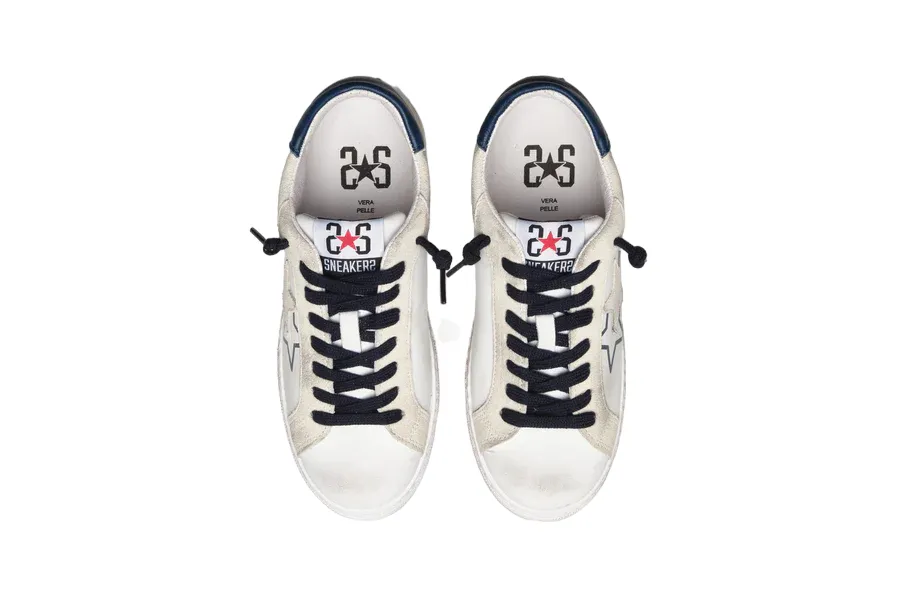 Sneakers in pelle effetto used