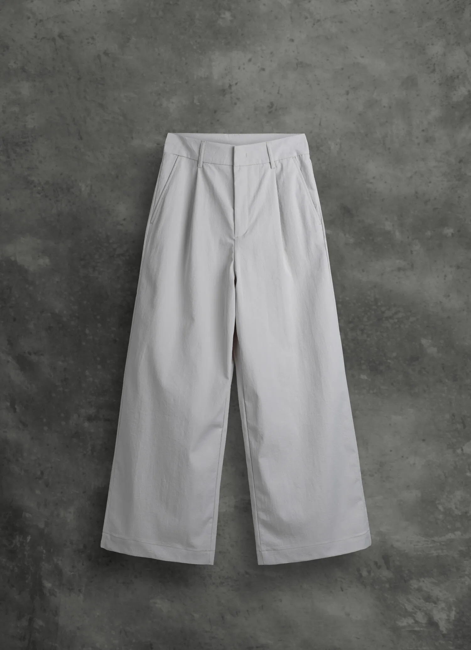 Trousers in technical fabric